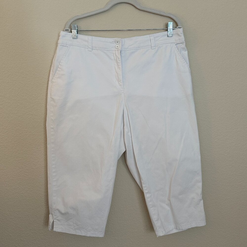 Karen Scott White Capri Pants